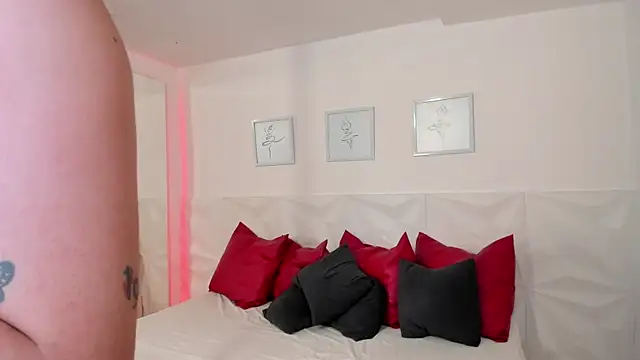 naomi_amoretti's cam snapshot