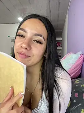 Marianahb-e's cam snapshot