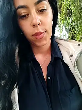 Luianna's cam snapshot