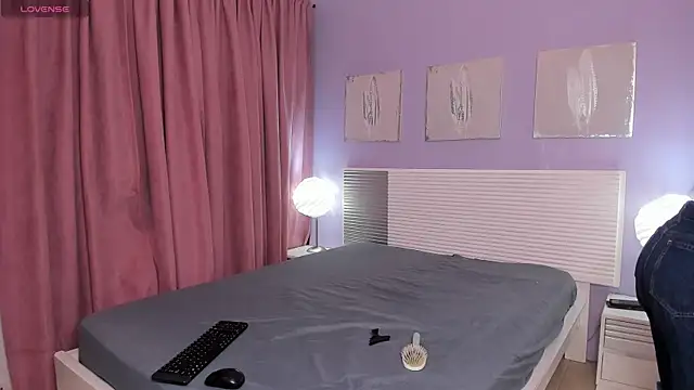 PechBri's cam snapshot