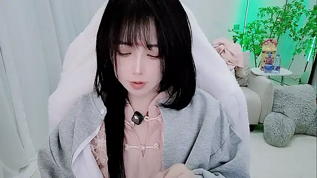 Evangelin-e live sex cam