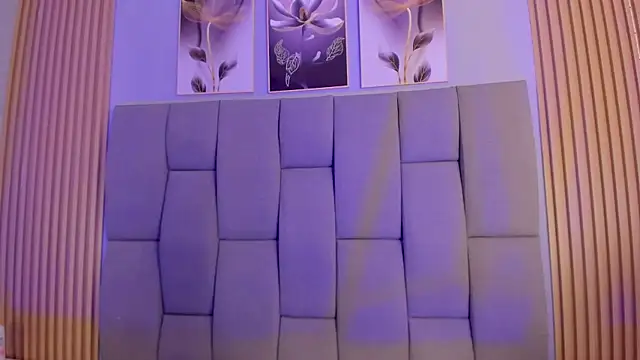 Kandyfrees_ live sex cam