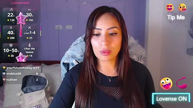 Paulina_627's cam snapshot