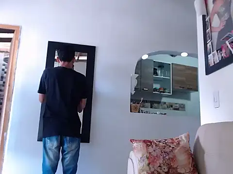 waner_thom's cam snapshot