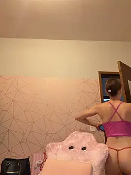 Irresistible24 live sex cam