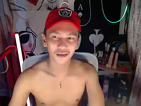 RalfAsian25 live sex cam