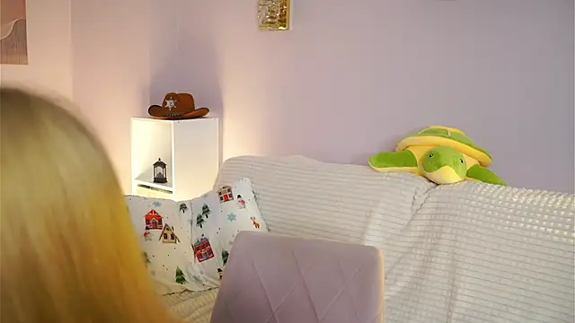 SunnivaCovil's cam snapshot