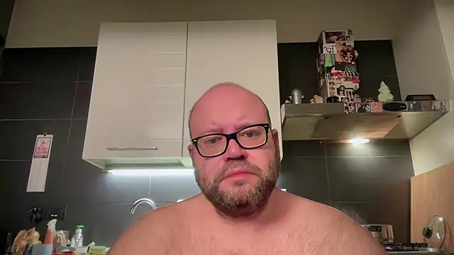 theitalianbear's cam snapshot