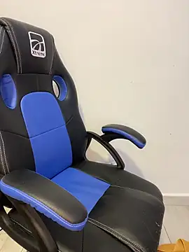 Monella123's cam snapshot