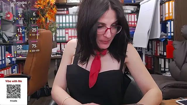 classyladyrellax live sex cam