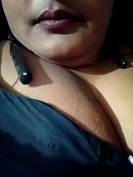 DIVYA_JI8's cam snapshot