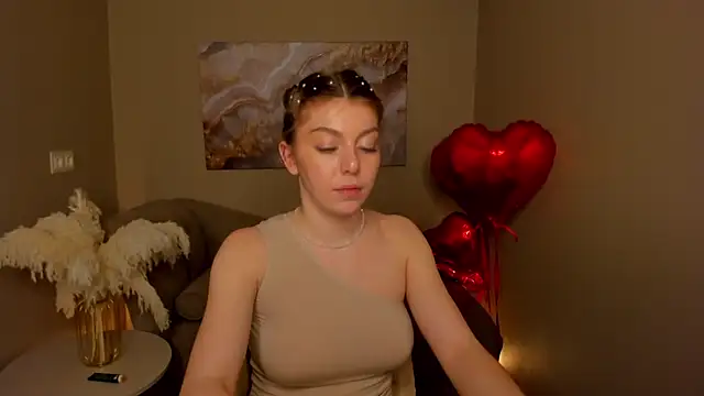 MollyMeltorr's cam snapshot