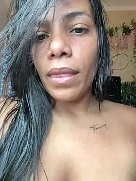 ArielleMillerr-'s cam snapshot