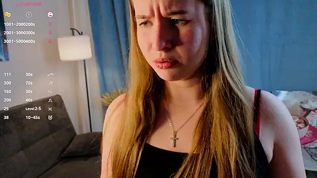 MowasaBritten live sex cam