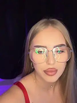 AubrieleRouj1's cam snapshot