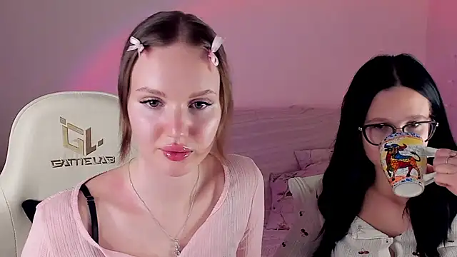 MishkaMe's cam snapshot