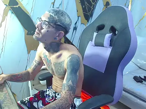 Boy_tatto77's cam snapshot