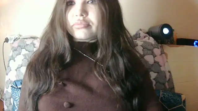 Hoyloria's cam snapshot