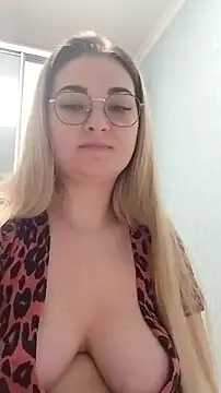 pussyCat_t's cam snapshot