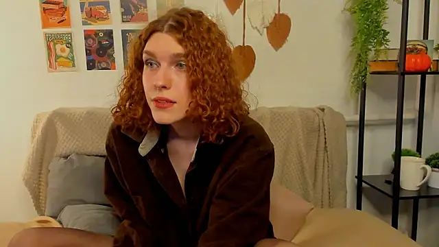 LunarHollow live sex cam