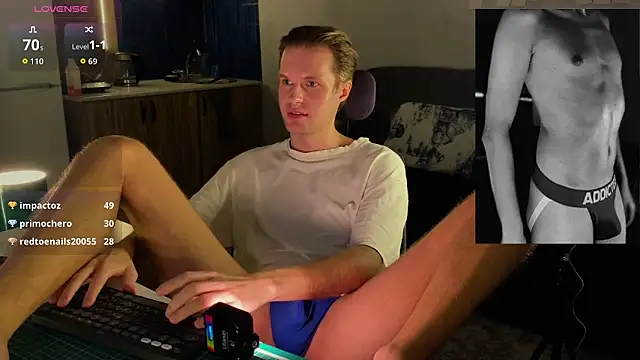 Leonnextdoor's cam snapshot