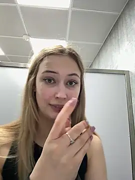 blonde_exe's cam snapshot