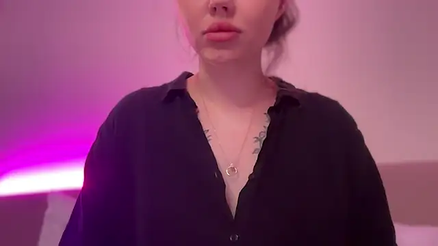 AlmaryKim live sex cam