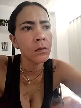 Dounia_nagi live sex cam