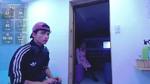 Eliotkinky live sex cam