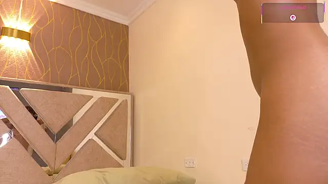 Sophia_blade1's cam snapshot