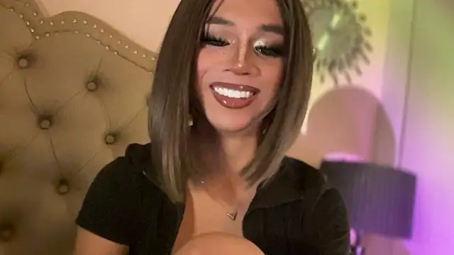 Worldclass_Maxxine_ live sex cam