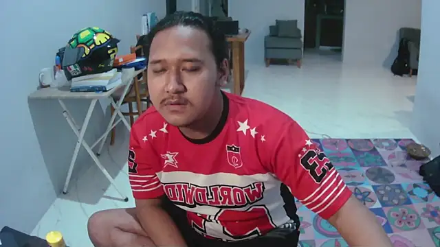 latexidn's cam snapshot