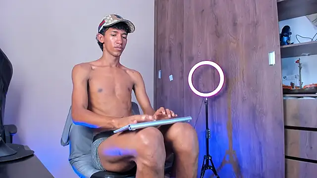 neitan_miller_'s cam snapshot