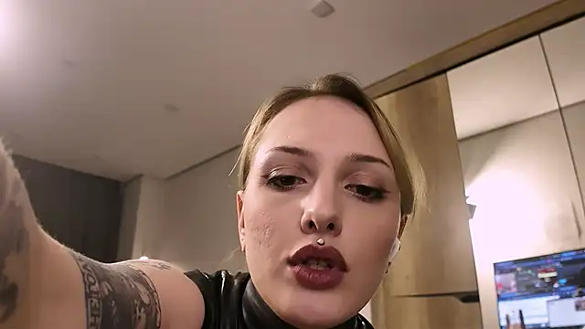 vinylstore's cam snapshot