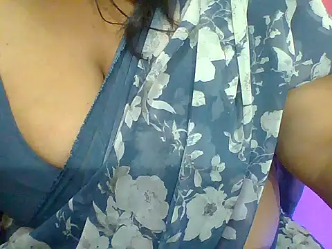 radhatelugu's cam snapshot