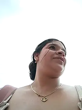 Layla-daring live sex cam