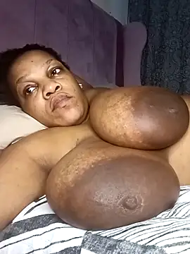 HappygalTheQueen's cam snapshot