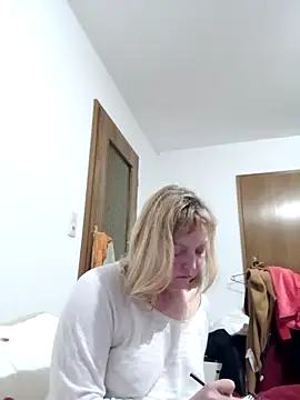 LiluLiluLilu's cam snapshot