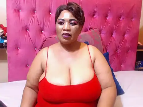 HUGE_BUSTY_EBONY's cam snapshot