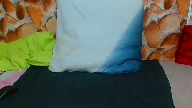 AfricanBigAssxx98's cam snapshot