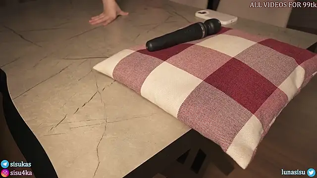 SisukasPari live sex cam