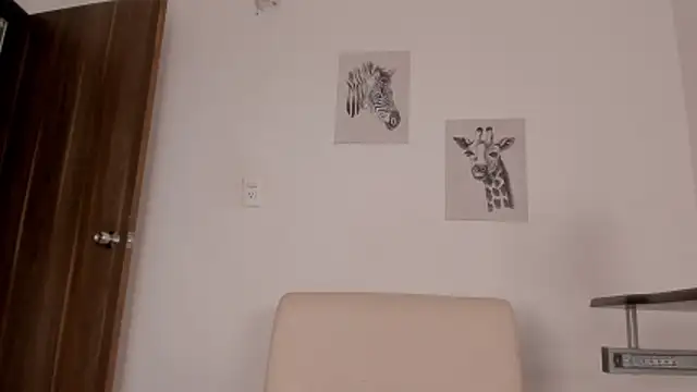 Hanna_Risso live sex cam