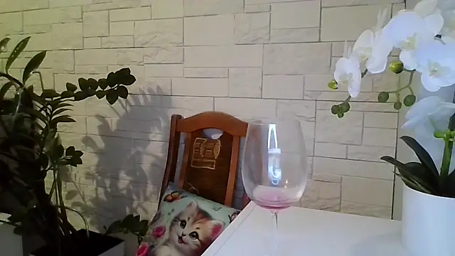 JuliaLovely's cam snapshot