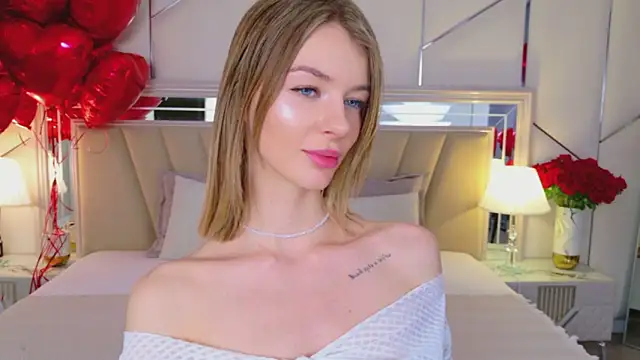 MeganMour live sex cam