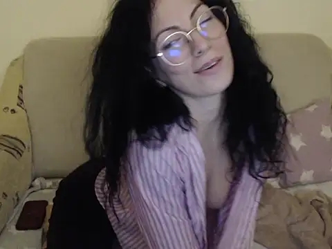 Emmatoo's cam snapshot