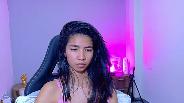 luna_roja25's cam snapshot