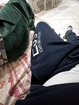 Monella52's cam snapshot