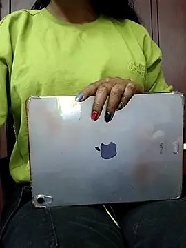 jaahnavi-reddy's cam snapshot