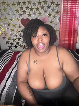 Chocolatebunnyxx96 live sex cam