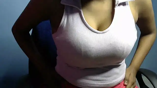 shrishtiGill live sex cam